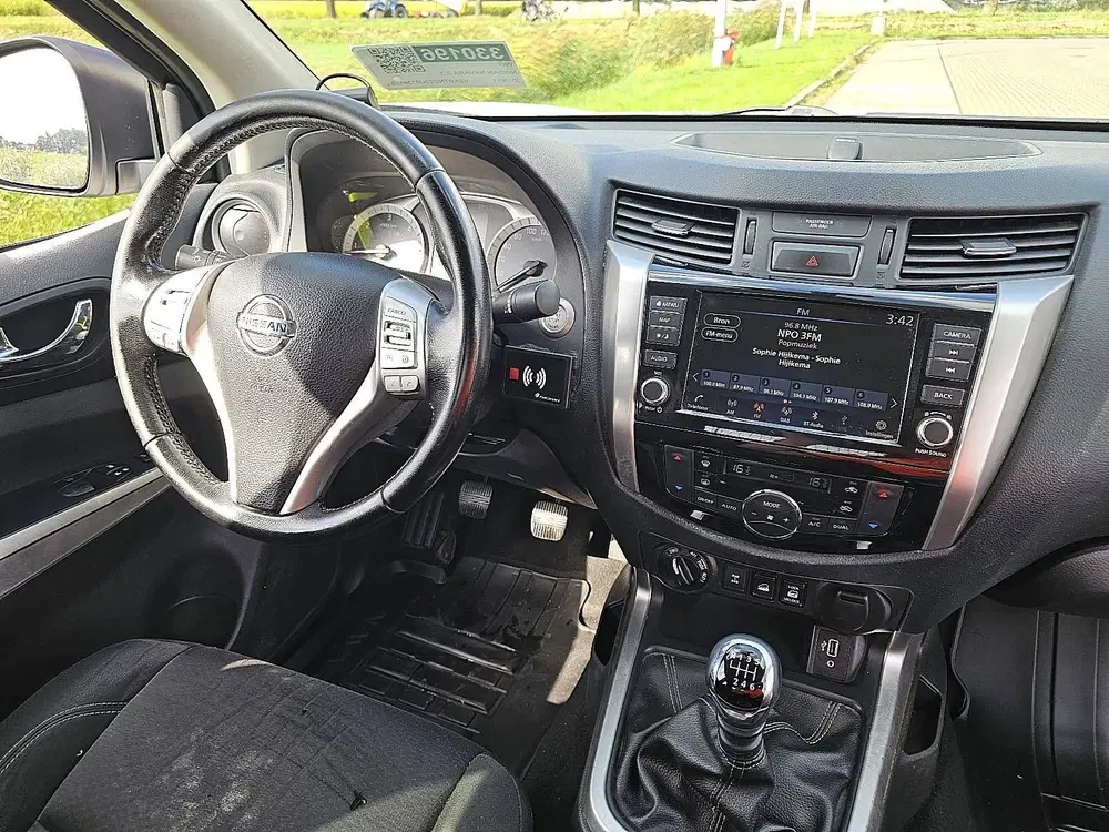 Nissan Navara 2.3 4WD 4x4 160Pk NAP Origineel Nederlands uit 2019, foto 8