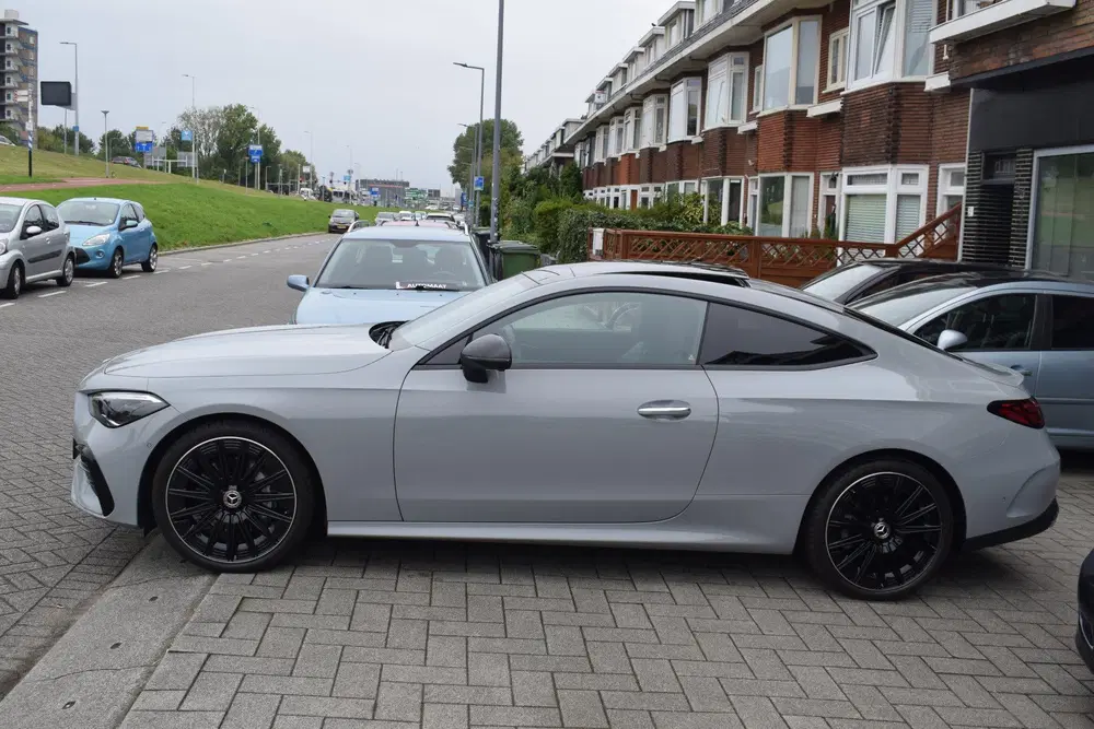 Mercedes-Benz CLE CLE Coupé 200 AMG 360camera uit 2024, foto 2