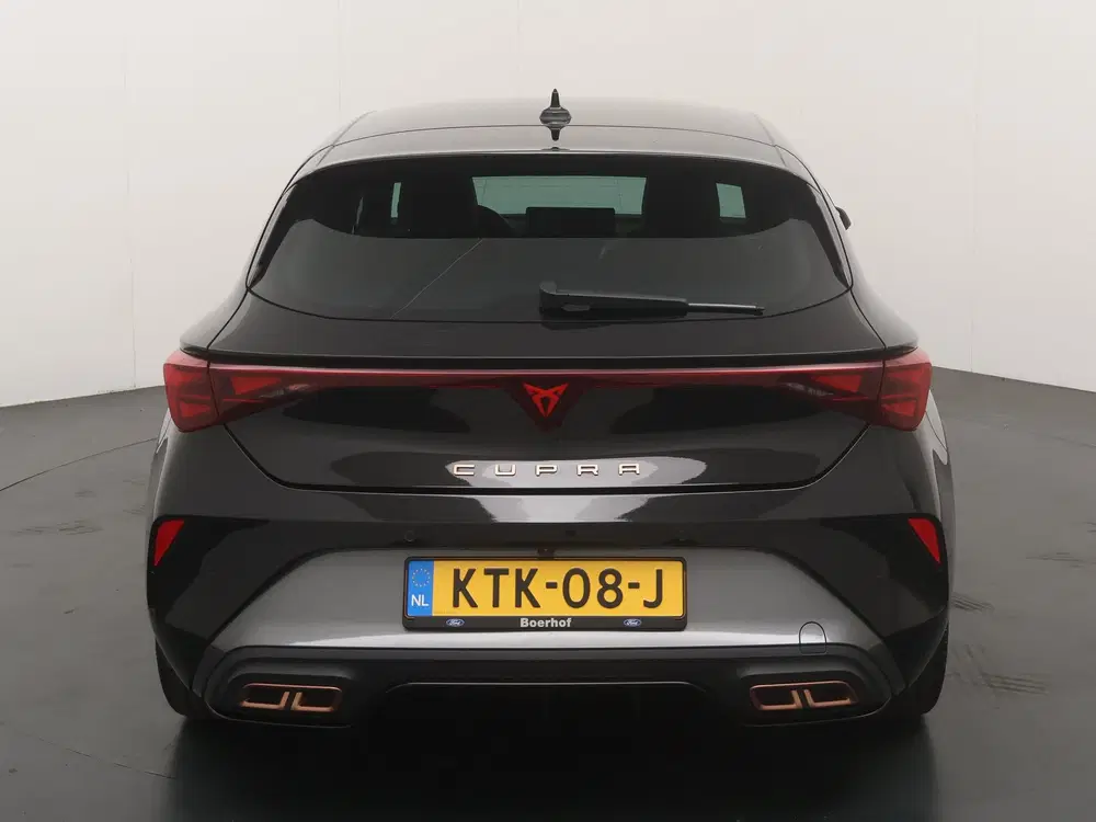 Cupra Leon 1.5 TSI e-Hybrid 204pk PHEV Business uit 2025, foto 4