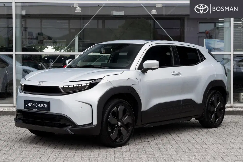 Toyota Urban Cruiser Executive 61 kWh uit 2026