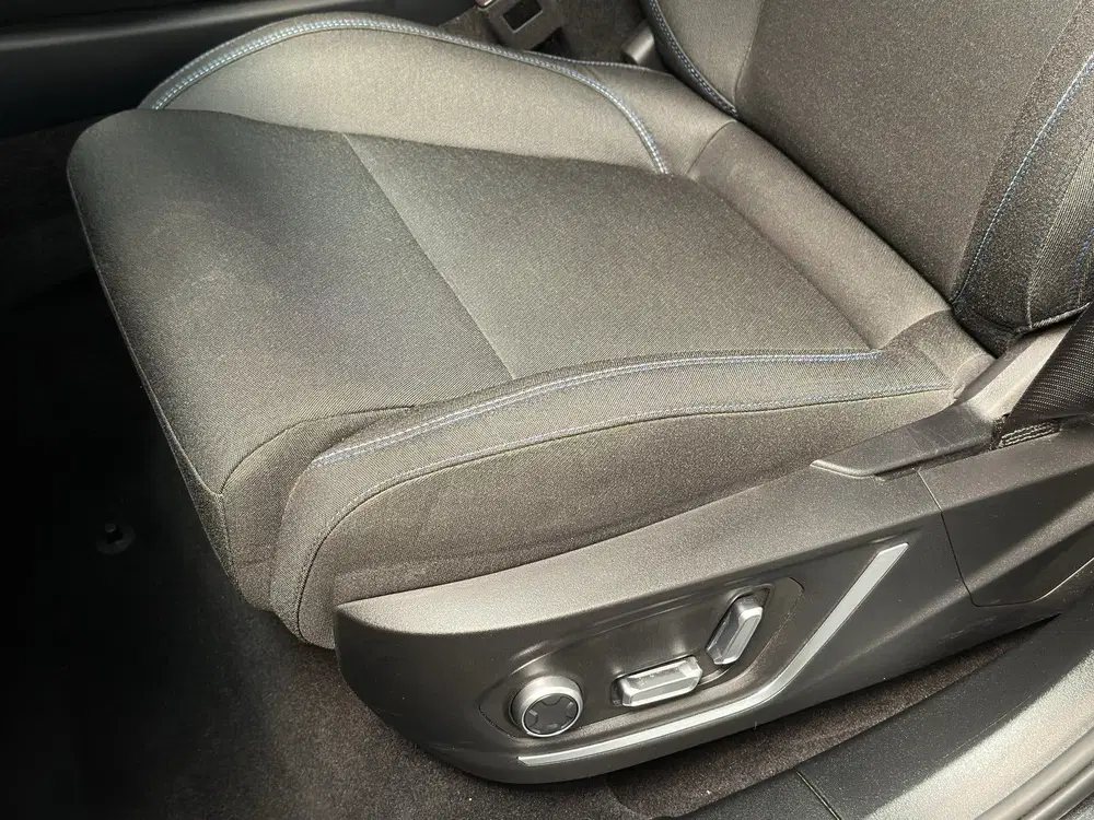 Lynk & Co 01 1.5 MODELJAAR 2023 FACELIFT ZWARTE HEMEL 3 uit 2023, foto 12