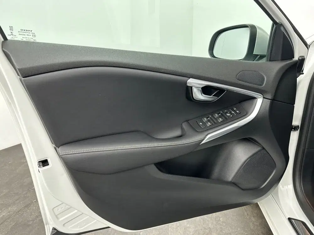 Volvo V40 T3 153PK AUT6 Polar+ Sport uit 2019, foto 14