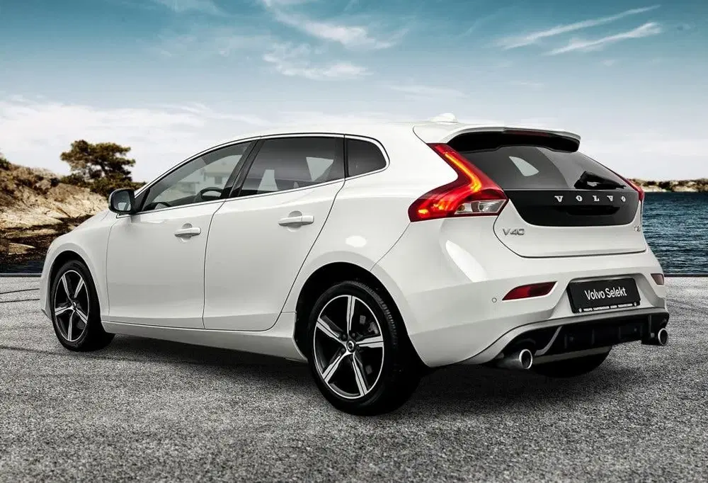 Volvo V40 T3 153PK AUT6 Polar+ Sport uit 2019, foto 3