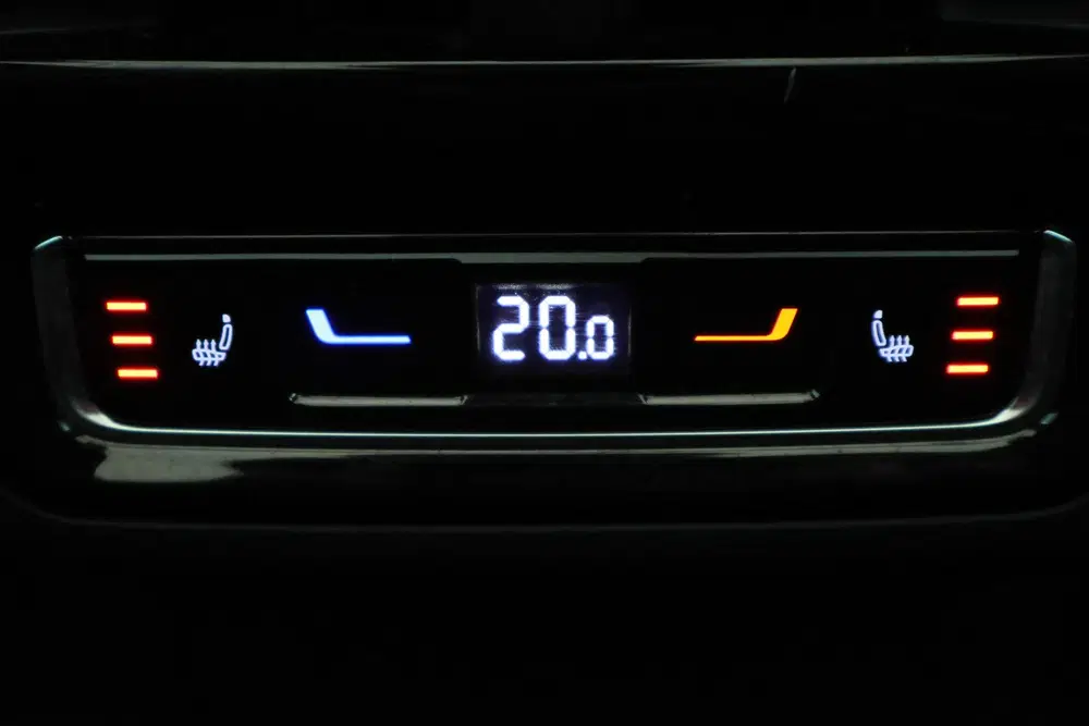 Volkswagen Passat 1.4 TSI PHEV GTE Business Panorama uit 2022, foto 15