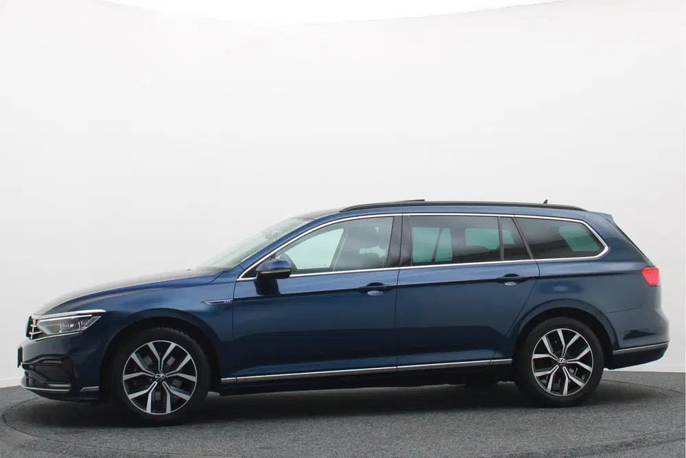 Volkswagen Passat 1.4 TSI PHEV GTE Business Panorama uit 2022, foto 7