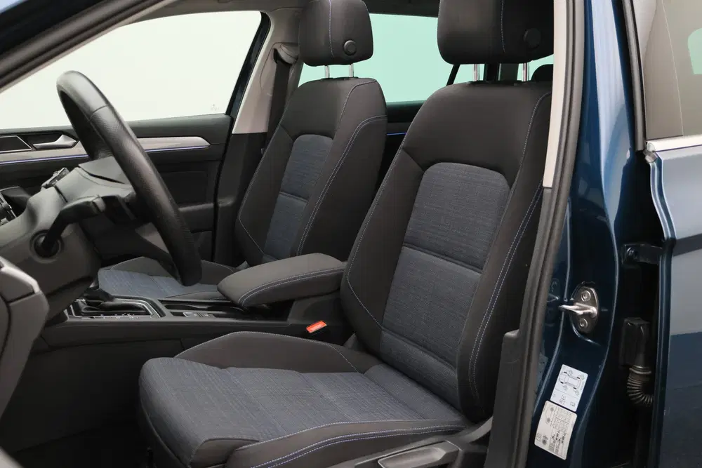 Volkswagen Passat 1.4 TSI PHEV GTE Business Panorama uit 2022, foto 9