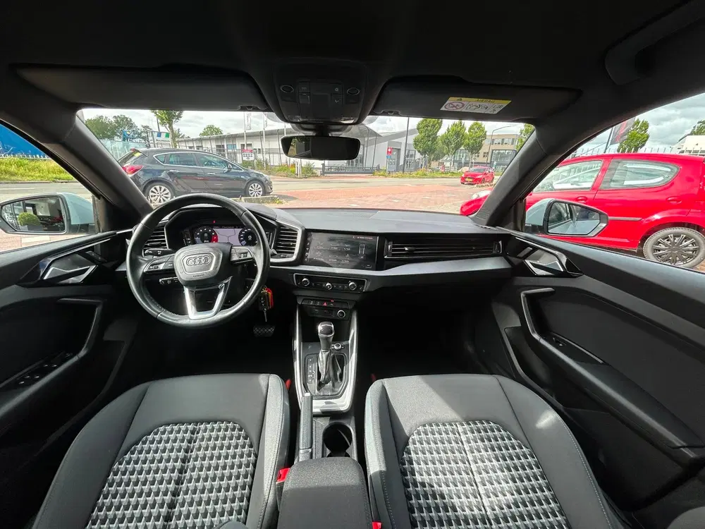 Audi A1 25 TFSI S edition AUT uit 2022, foto 2