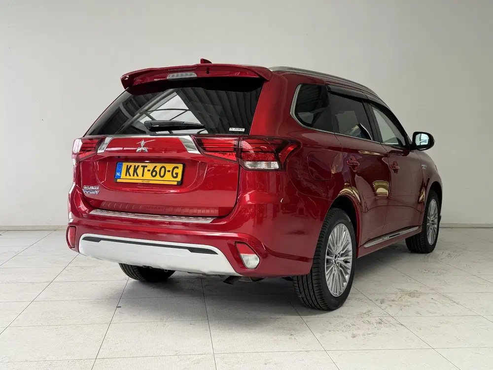 Mitsubishi Outlander 2.4 PHEV Intense uit 2021, foto 2