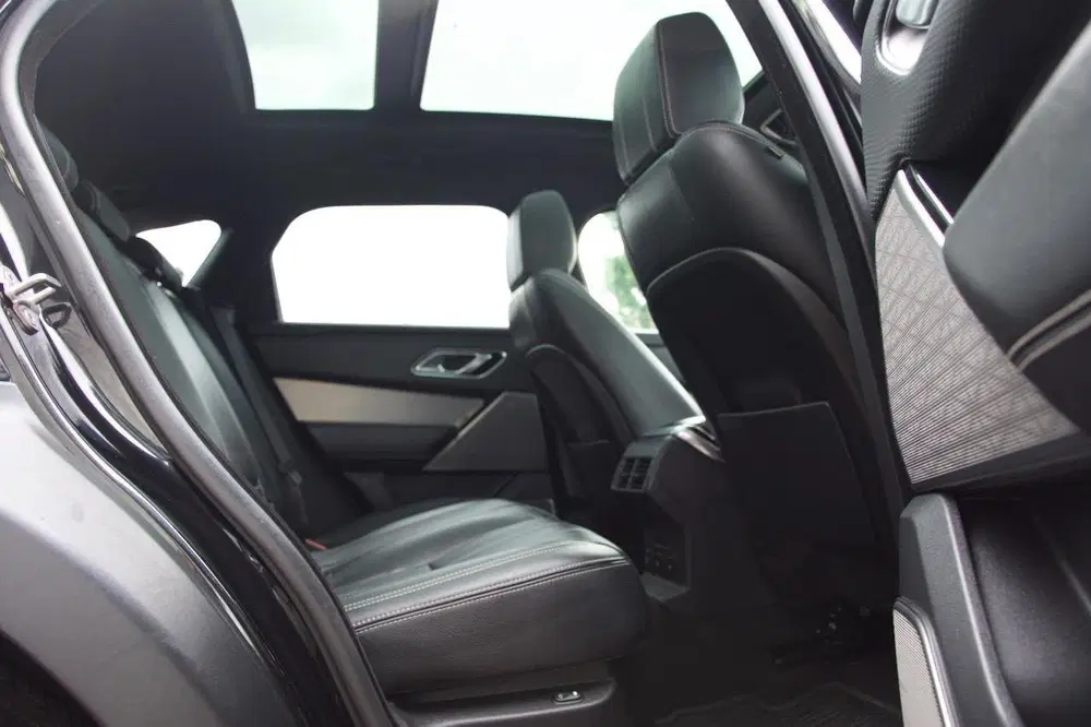 Land Rover Range Rover Velar 2.0 I4 Turbo AWD HSE Voloptie uit 2019, foto 10