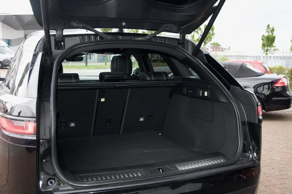 Land Rover Range Rover Velar 2.0 I4 Turbo AWD HSE Voloptie uit 2019, foto 8