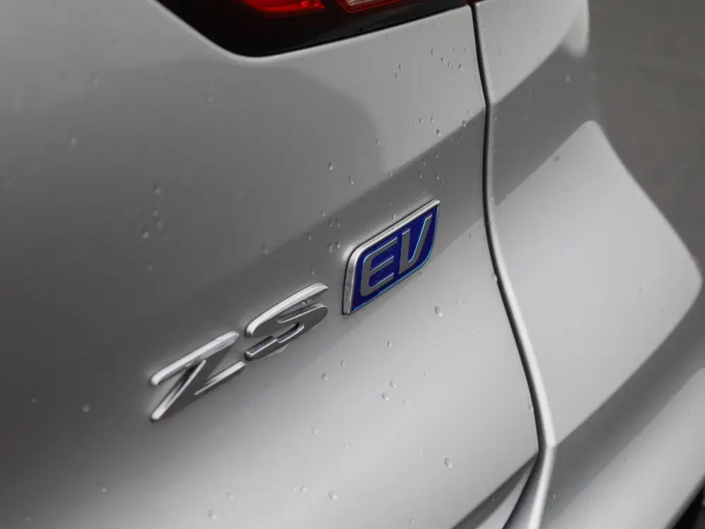 MG ZS Standard Range Luxury 50 kWh uit 2025, foto 11