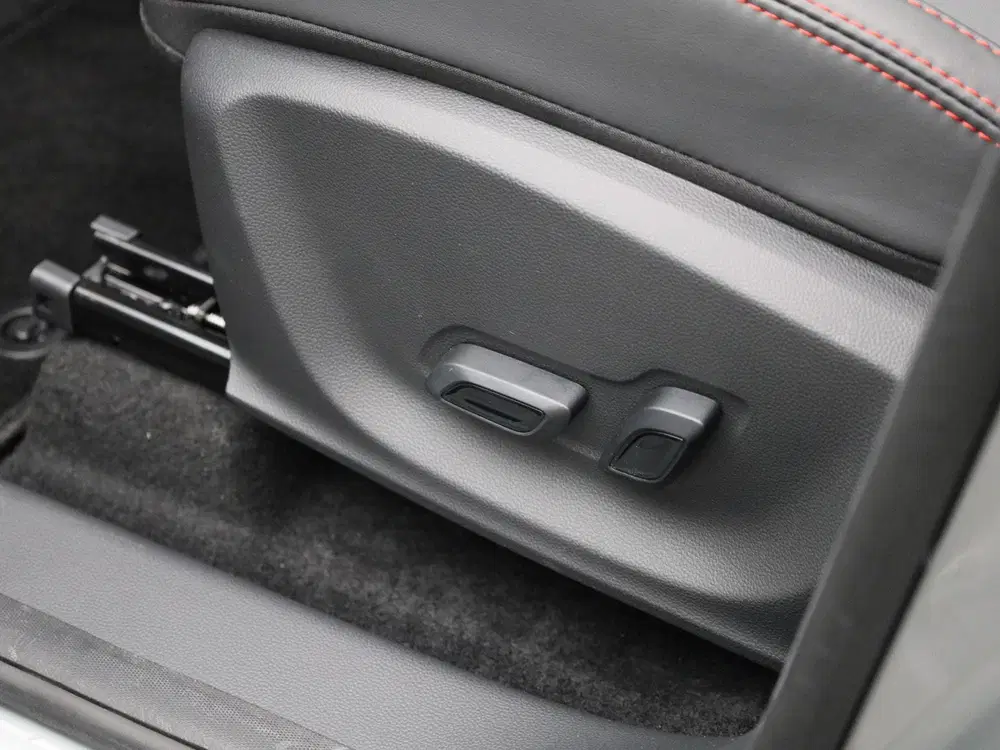 MG ZS Standard Range Luxury 50 kWh uit 2025, foto 15