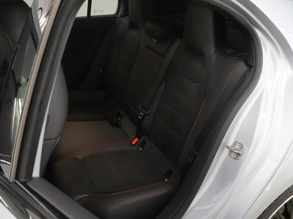 Mercedes-Benz A-Klasse 180 Business Solution AMG uit 2026, foto 11