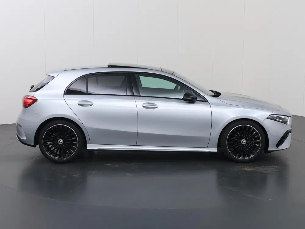 Mercedes-Benz A-Klasse 180 Business Solution AMG uit 2026, foto 6