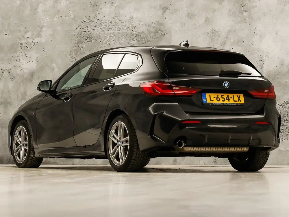 BMW 1-serie 118i M Sport High Executive Automaat (NAP uit 2021, foto 3