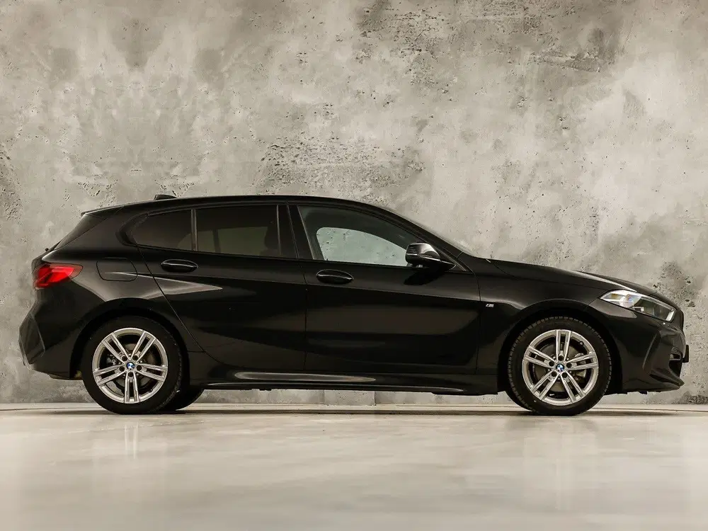 BMW 1-serie 118i M Sport High Executive Automaat (NAP uit 2021, foto 4