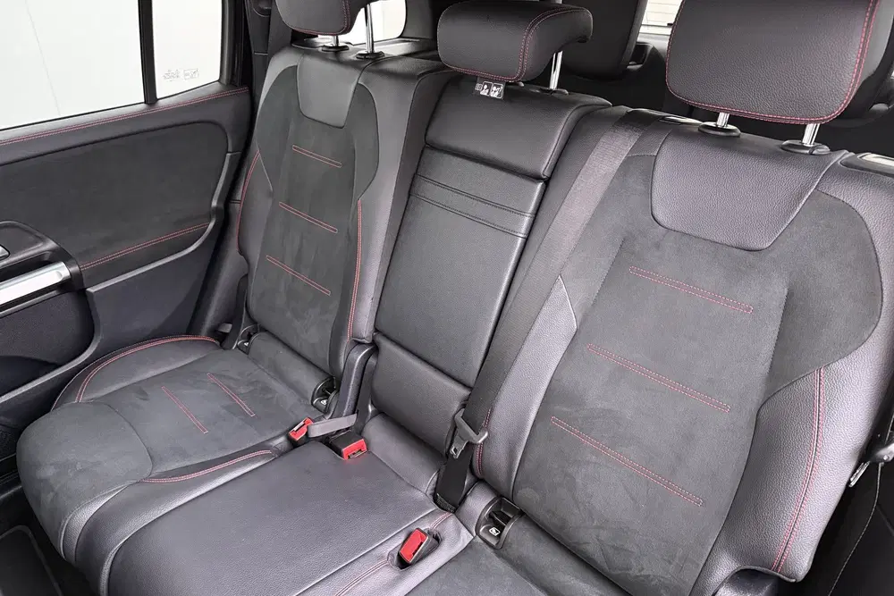 Mercedes-Benz GLB 200 AMG Night-Pack 7-Pers Pano-dak Carplay uit 2022, foto 12