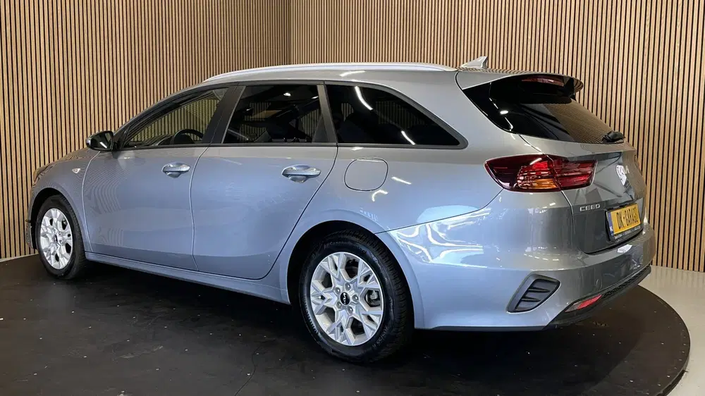 Kia Ceed 1.0 T-GDi DynamicLine uit 2023, foto 13
