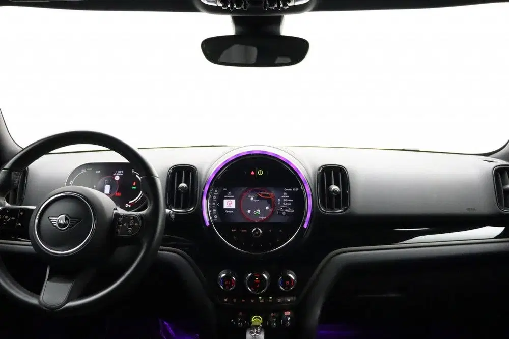 Mini Countryman Cooper SE All4 uit 2023, foto 2