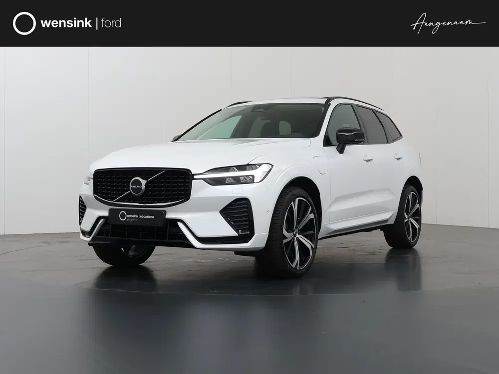 Volvo XC60 2.0 T8 Plug-in hybrid AWD Plus Dark uit 2025