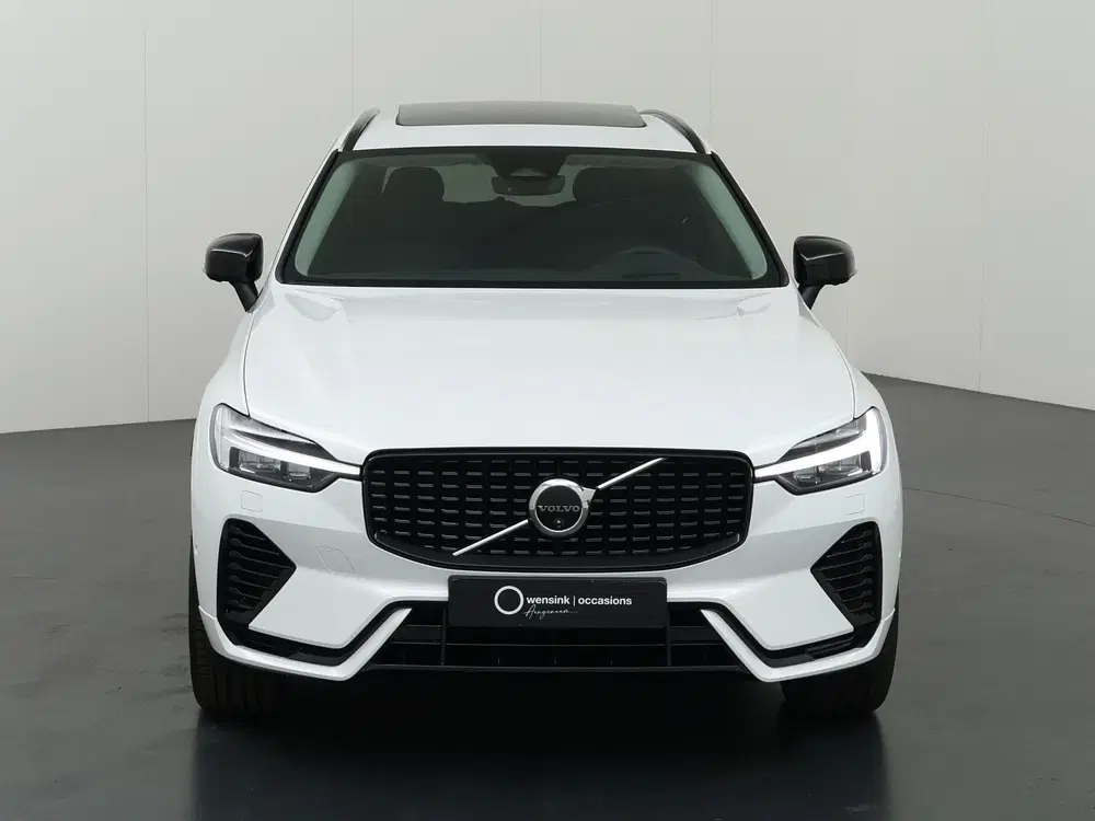 Volvo XC60 2.0 T8 Plug-in hybrid AWD Plus Dark uit 2025, foto 3