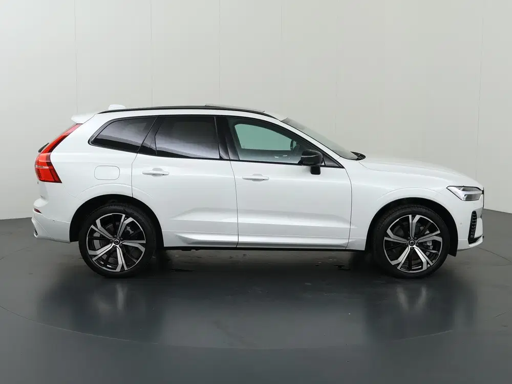 Volvo XC60 2.0 T8 Plug-in hybrid AWD Plus Dark uit 2025, foto 6