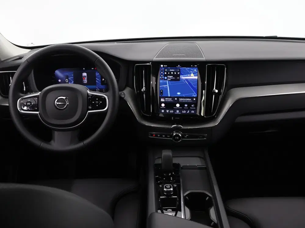 Volvo XC60 2.0 T8 Plug-in hybrid AWD Plus Dark uit 2025, foto 8