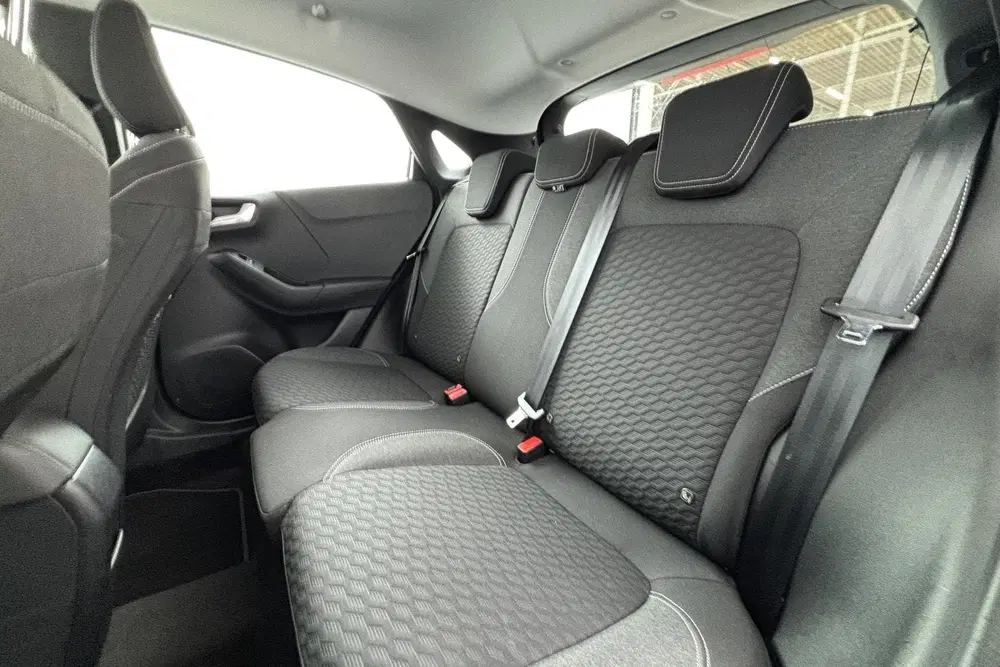 Ford Puma 1.0 EcoBoost Hybrid Titanium Compacte cros uit 2024, foto 5