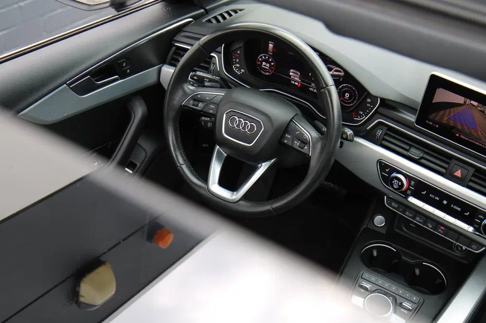 Audi A4 45 TFSI 245PK S-Line Virtual Pano HUD Carp uit 2019, foto 12