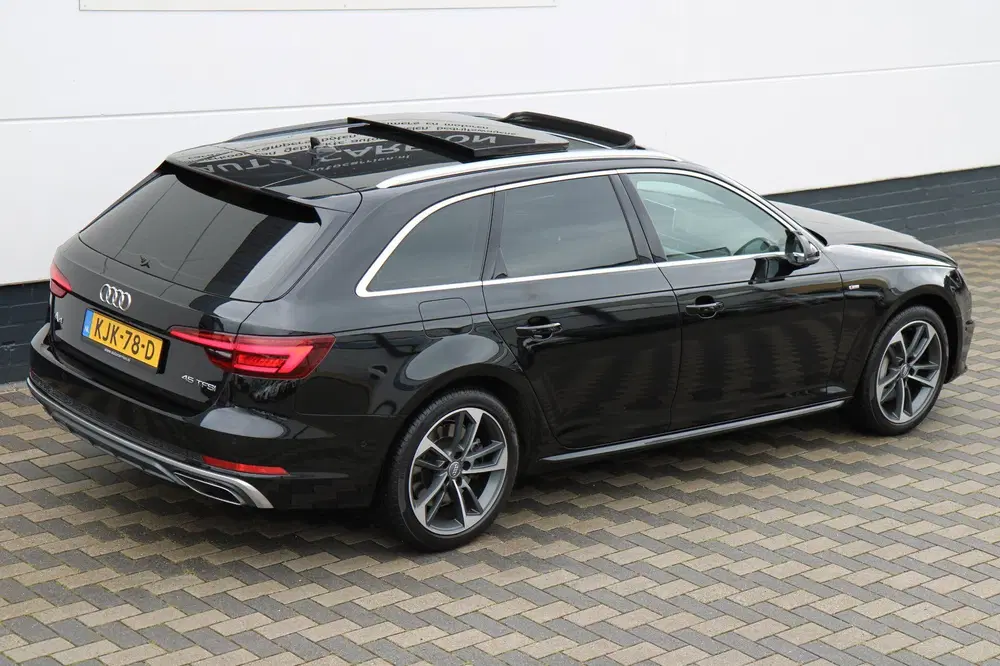 Audi A4 45 TFSI 245PK S-Line Virtual Pano HUD Carp uit 2019, foto 4