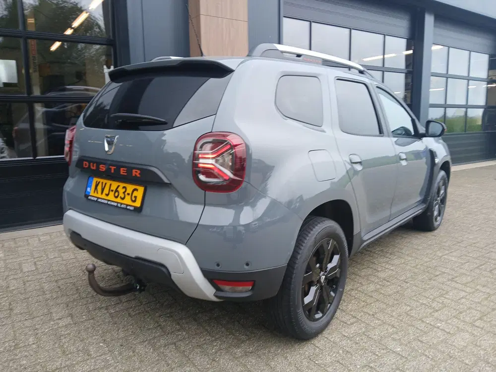 Dacia Duster 1.3 TCe 150pk automaat uit 2022, foto 4
