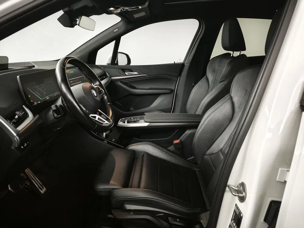BMW 2-serie Active Tourer 225e xDrive uit 2023, foto 5