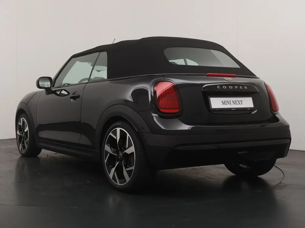 Mini Cabrio Cooper C Favoured M-pakket + Stoel & Stuur uit 2026, foto 11