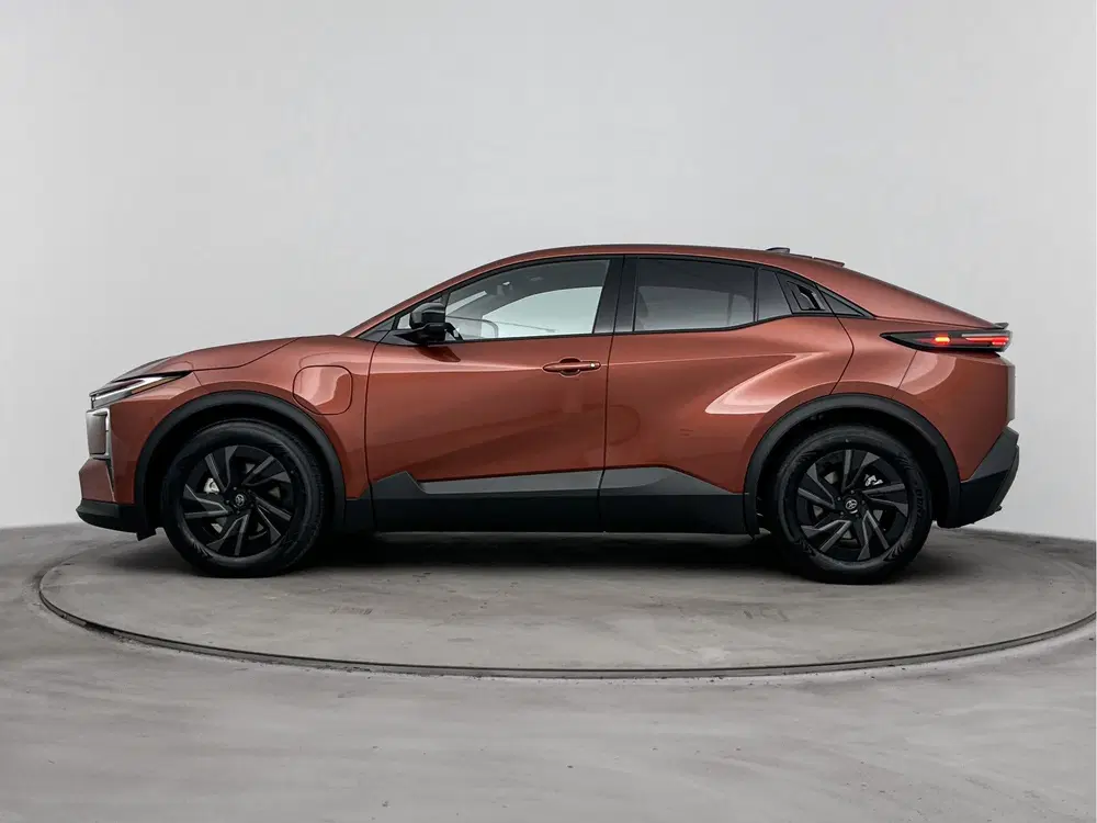 Toyota C-HR First Edition 77 kWh uit 2026, foto 2
