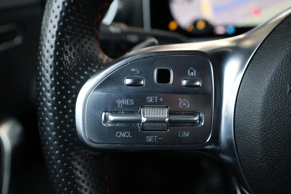 Mercedes-Benz A-Klasse 180 AMG Line BTW uit 2020, foto 12