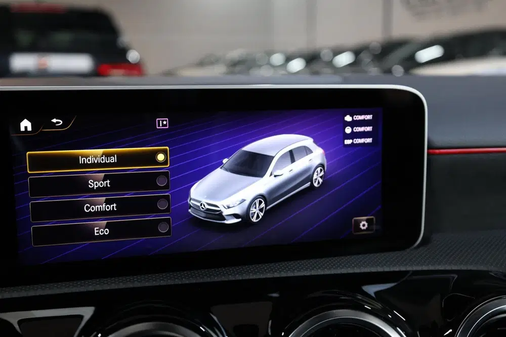 Mercedes-Benz A-Klasse 180 AMG Line BTW uit 2020, foto 14