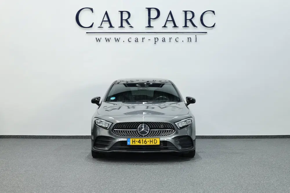 Mercedes-Benz A-Klasse 180 AMG Line BTW uit 2020, foto 3