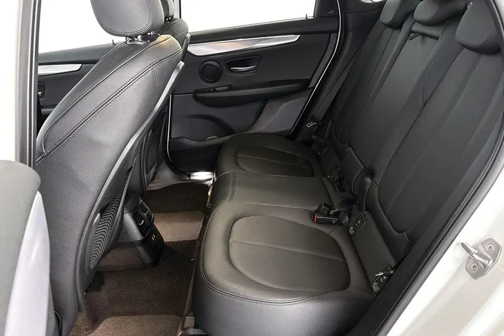 BMW 2-serie Active Tourer 218i M Sport Head-Up Sportst uit 2020, foto 8
