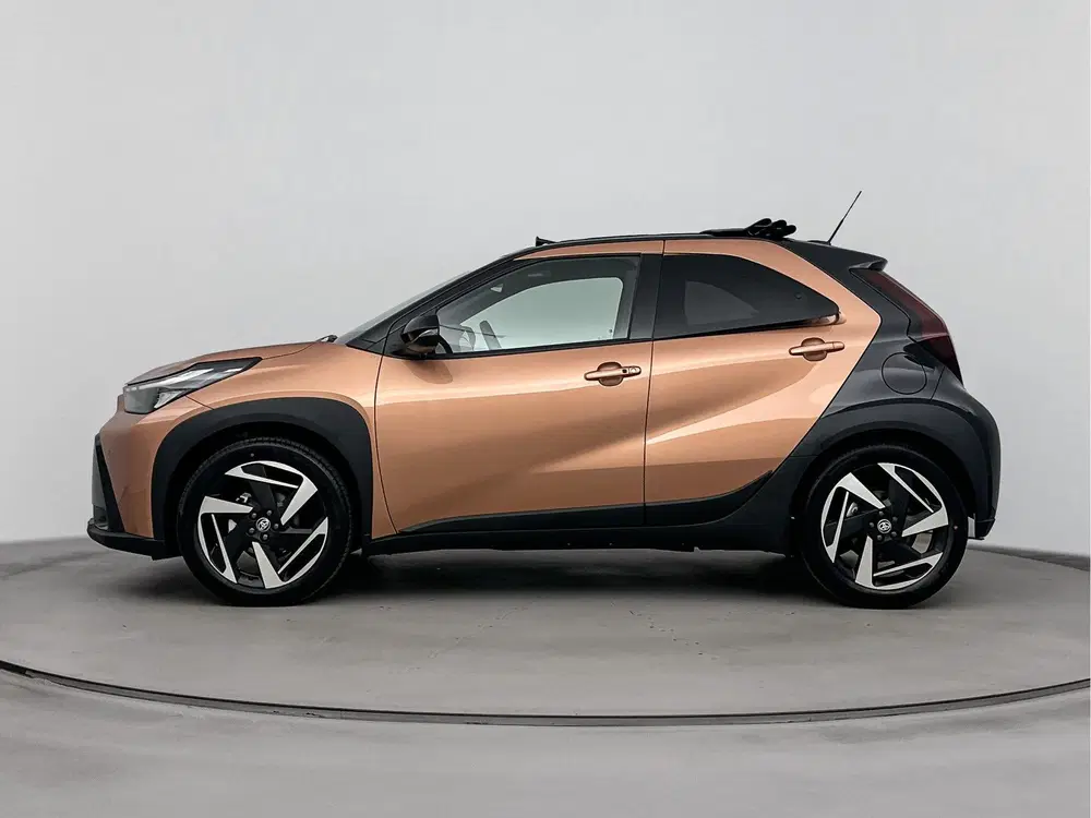 Toyota Aygo X Hybrid 115 envy uit 2026, foto 2