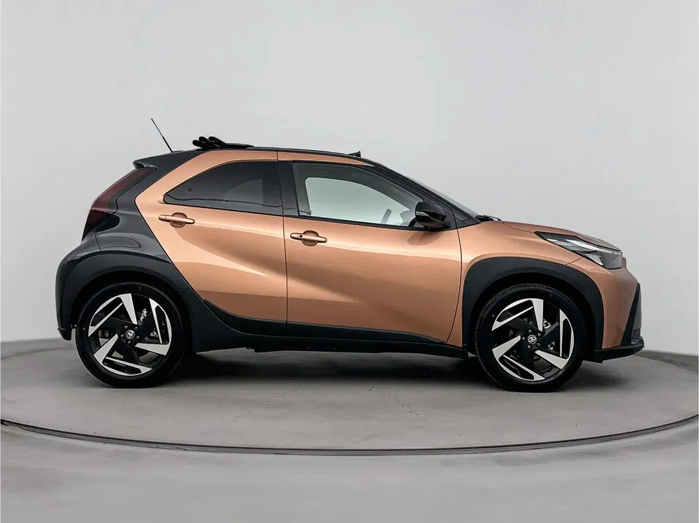 Toyota Aygo X Hybrid 115 envy uit 2026, foto 9