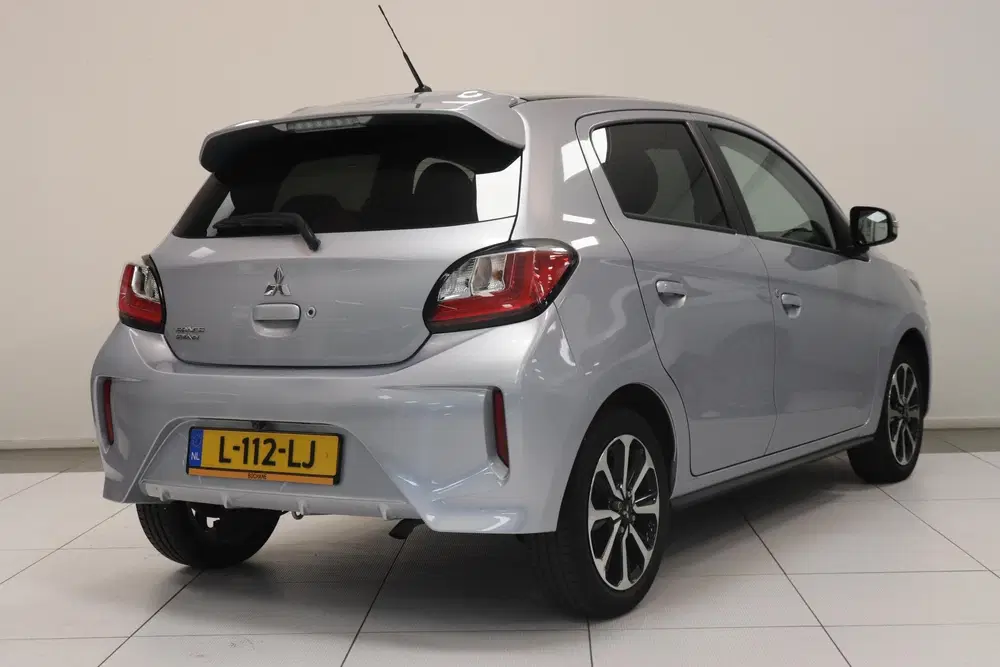 Mitsubishi Space Star 1.2 Nova uit 2021, foto 2