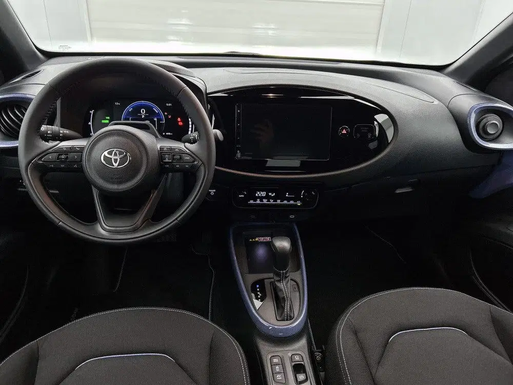 Toyota Aygo X Hybrid 115 pulse uit 2026, foto 13