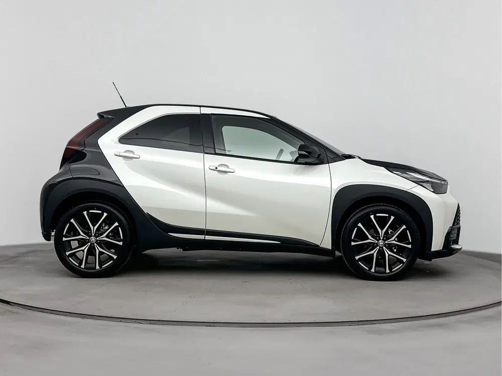 Toyota Aygo X Hybrid 115 GR Sport uit 2026, foto 9