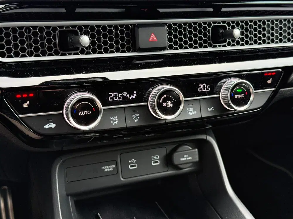 Honda Civic 2.0 HYBRID 184PK Automaat Sport Black Embl uit 2026, foto 15