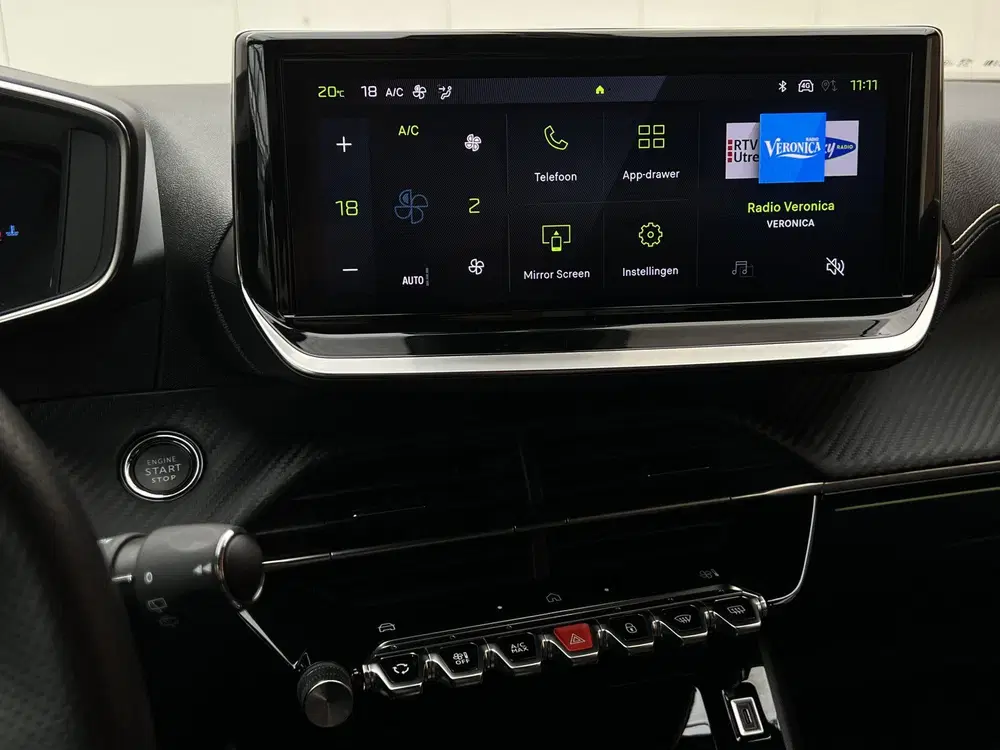 Peugeot 2008 PureTech 130 GT EAT8 Automaat uit 2024, foto 11