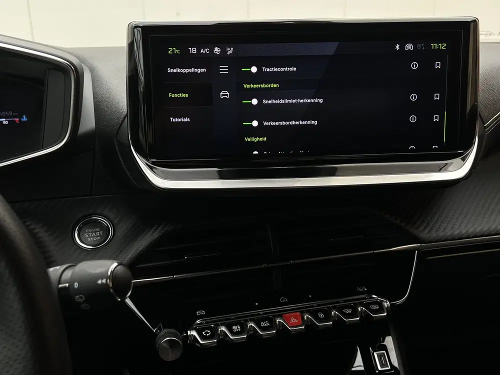 Peugeot 2008 PureTech 130 GT EAT8 Automaat uit 2024, foto 13