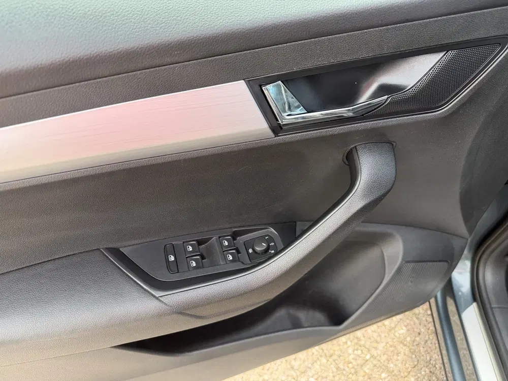 Skoda Karoq 1.5 TSI ACT Ambition Carplay uit 2019, foto 7