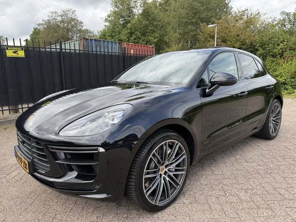 Porsche Macan 2.9 Turbo 441 PK PDK Sprtleer uit 2020