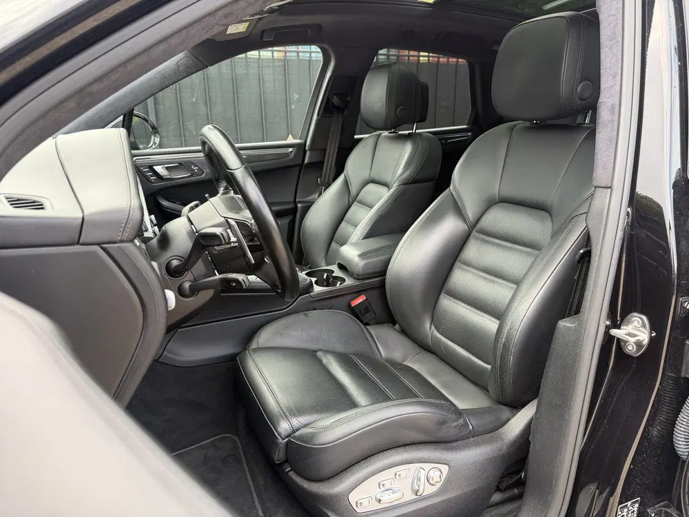 Porsche Macan 2.9 Turbo 441 PK PDK Sprtleer uit 2020, foto 14