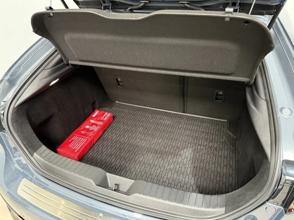 Mazda 3 2.5 e-SkyActiv-G M Hybrid 140 Exclusive-li uit 2026, foto 9